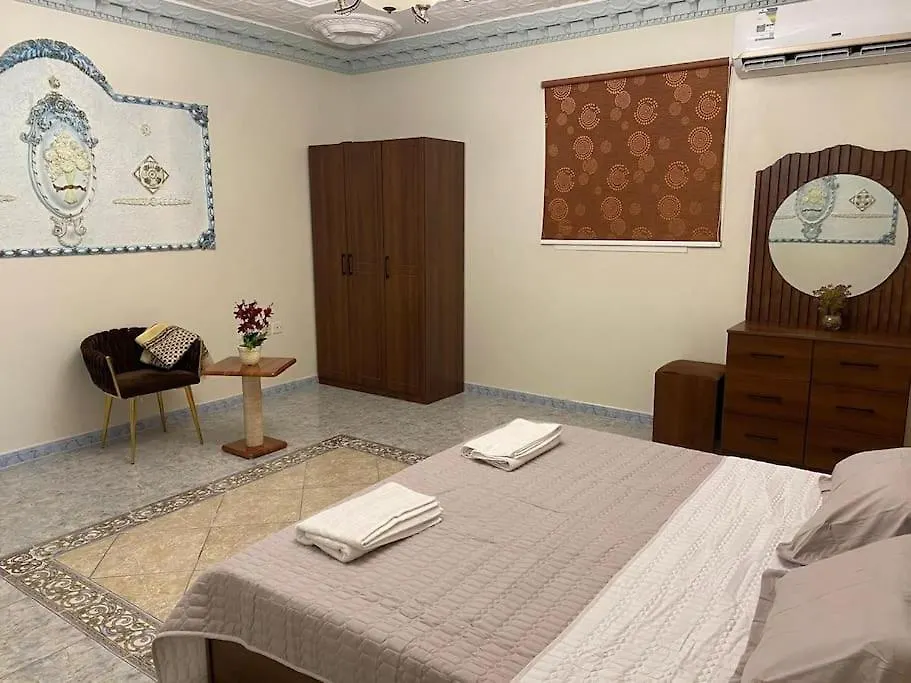 شقه عائلية مؤثثه حي المحمديه جده Jeddah