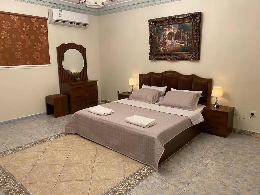 شقه عائلية مؤثثه حي المحمديه جده Jeddah
